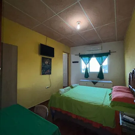 Casa Maya Itza Flores Exterior photo