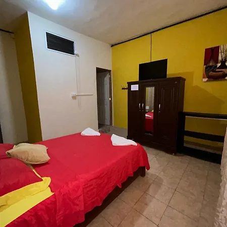 Casa Maya Itza Flores Exterior photo