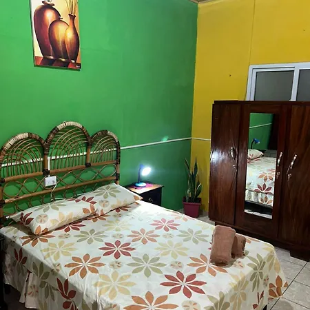 Casa Maya Itza Flores Exterior photo